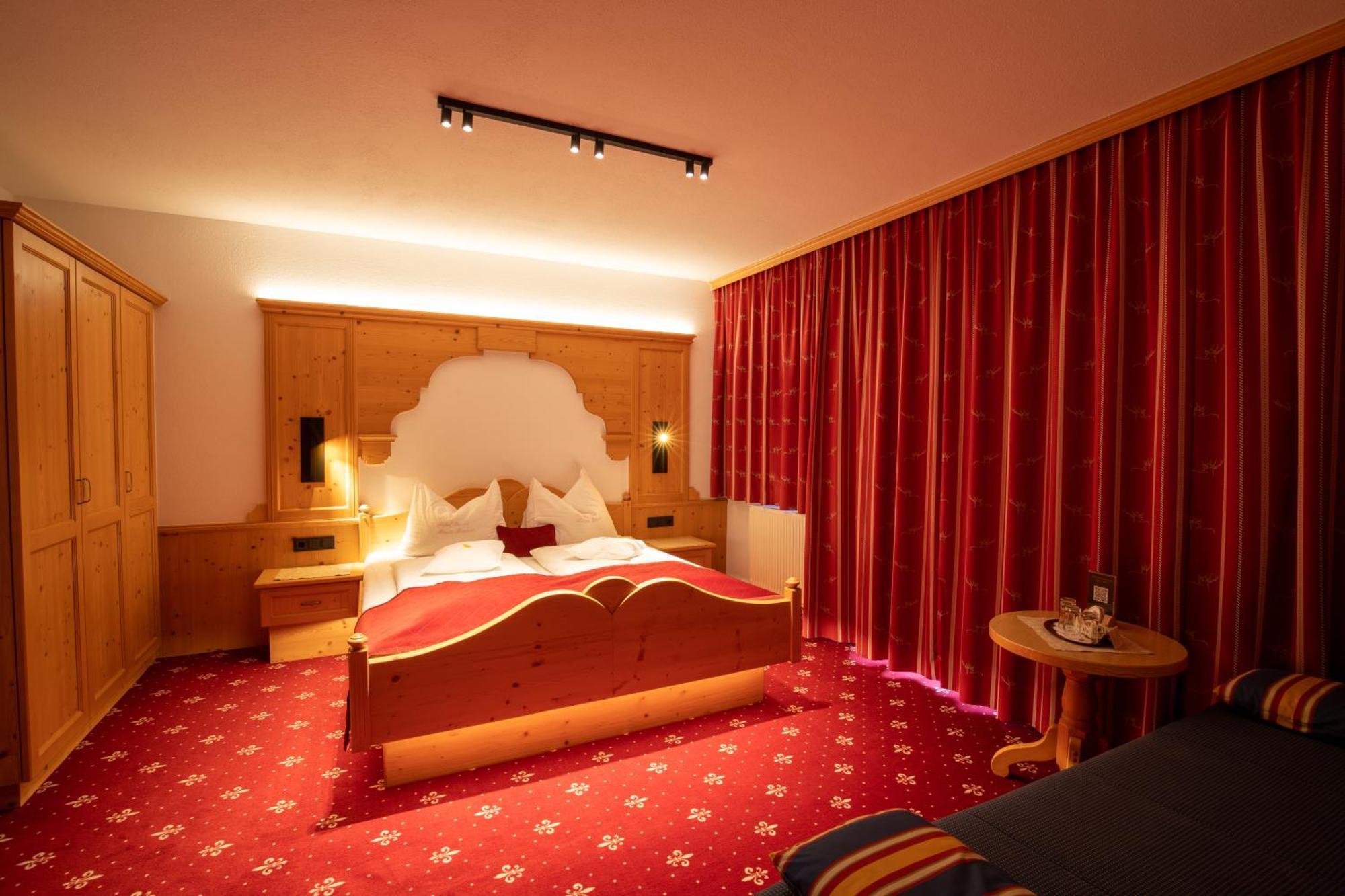 Hotel Garni Monte Bianco Ischgl Dış mekan fotoğraf