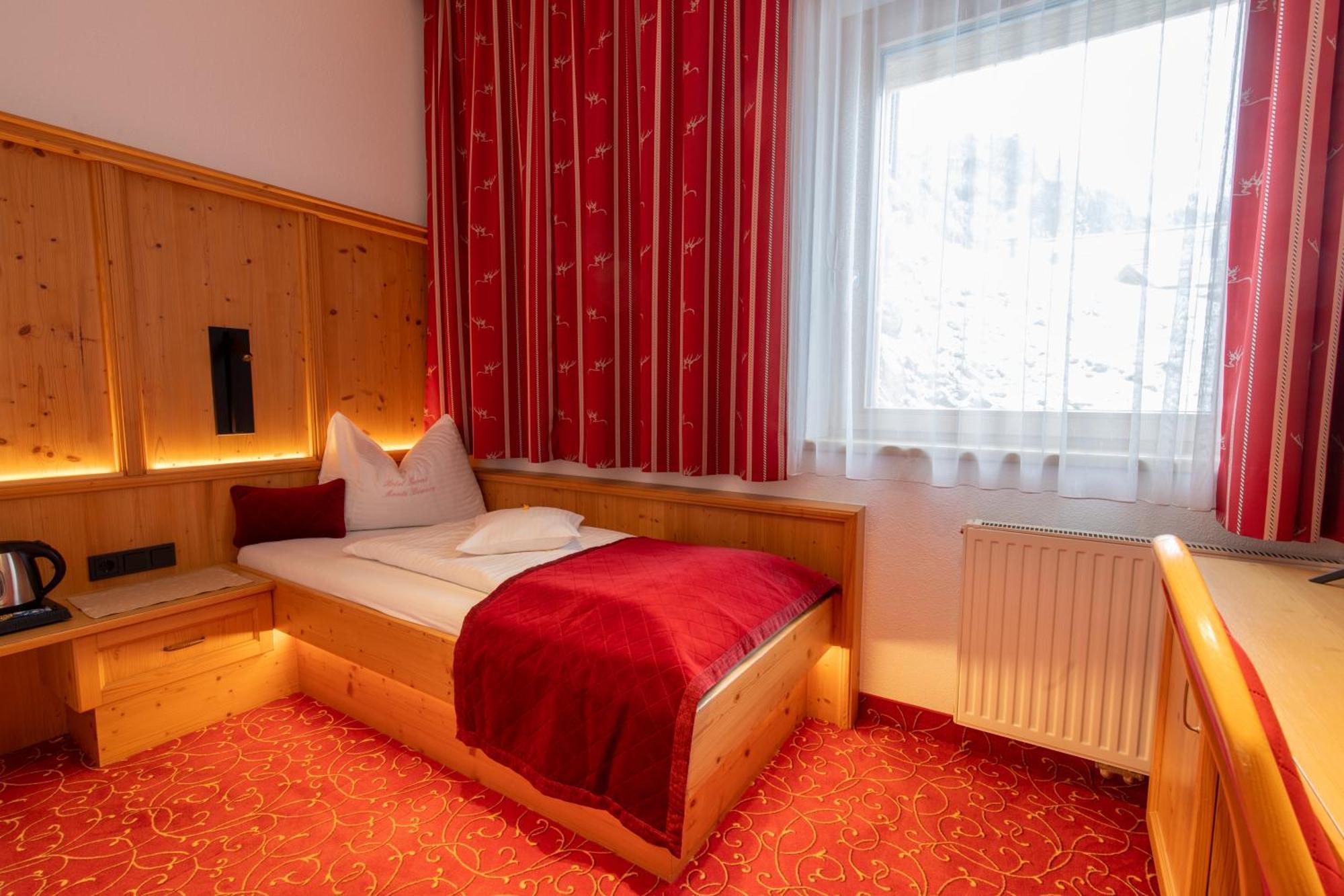 Hotel Garni Monte Bianco Ischgl Dış mekan fotoğraf