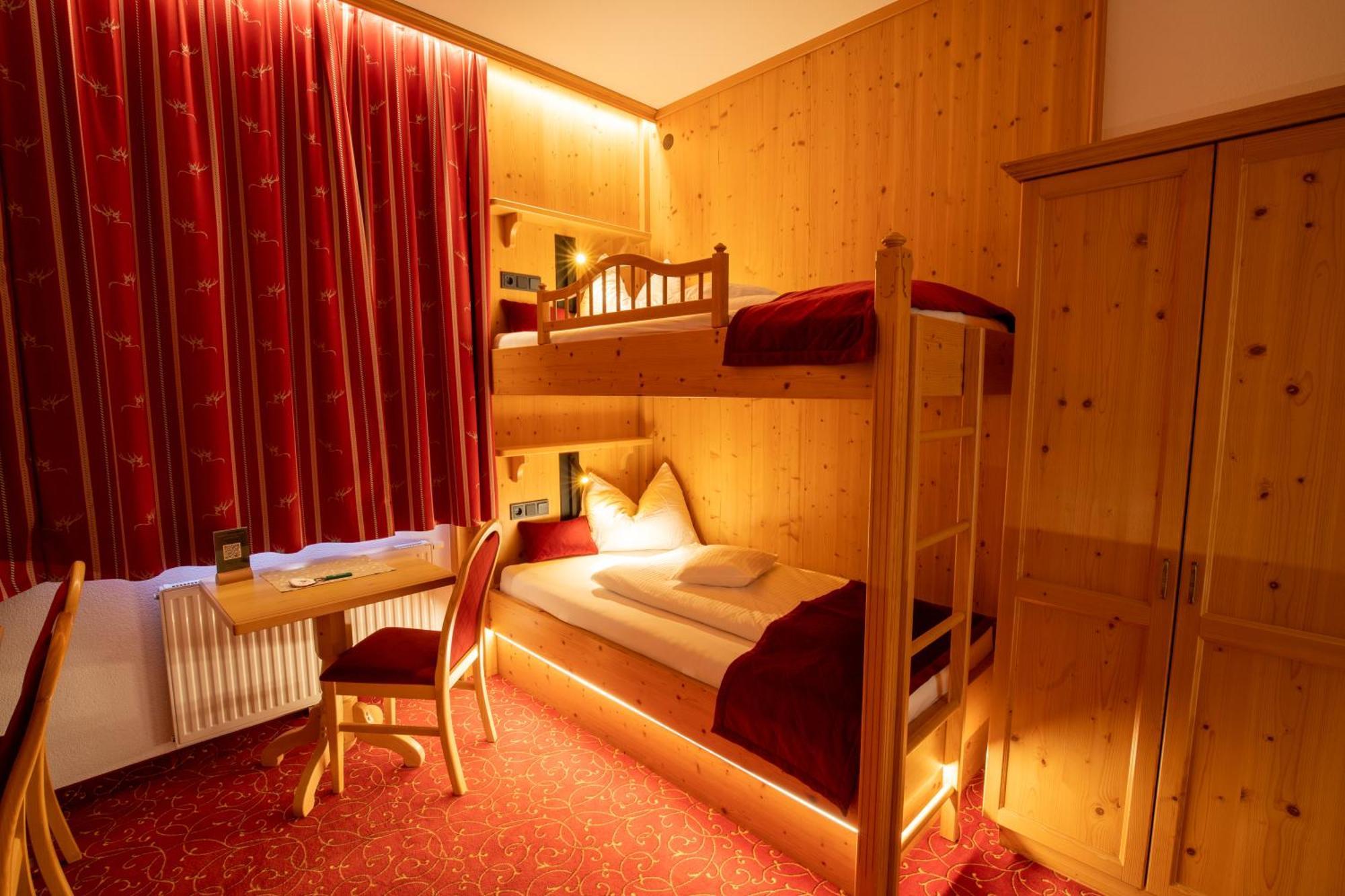 Hotel Garni Monte Bianco Ischgl Dış mekan fotoğraf